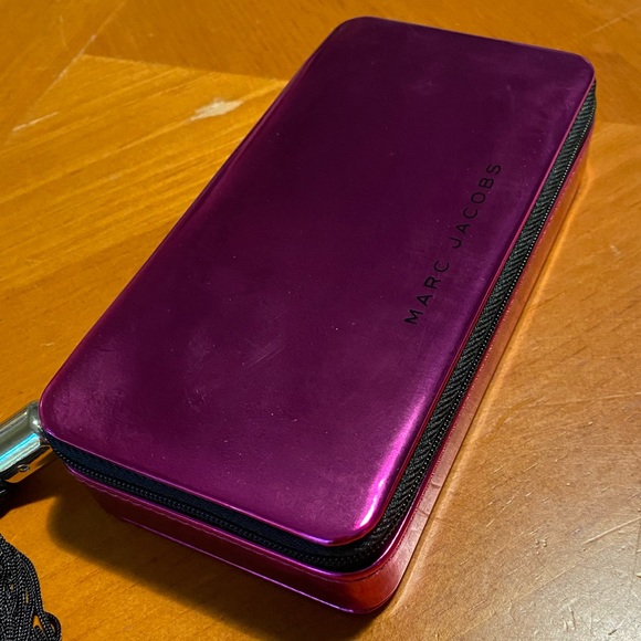 Marc Jacobs Cosmetic Case/Clutch - Picture 5 of 13